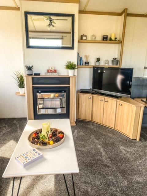 The Hygge Retreat At 7 Lakes Country Park, Lincolnshire Villa Crowle  Buitenkant foto