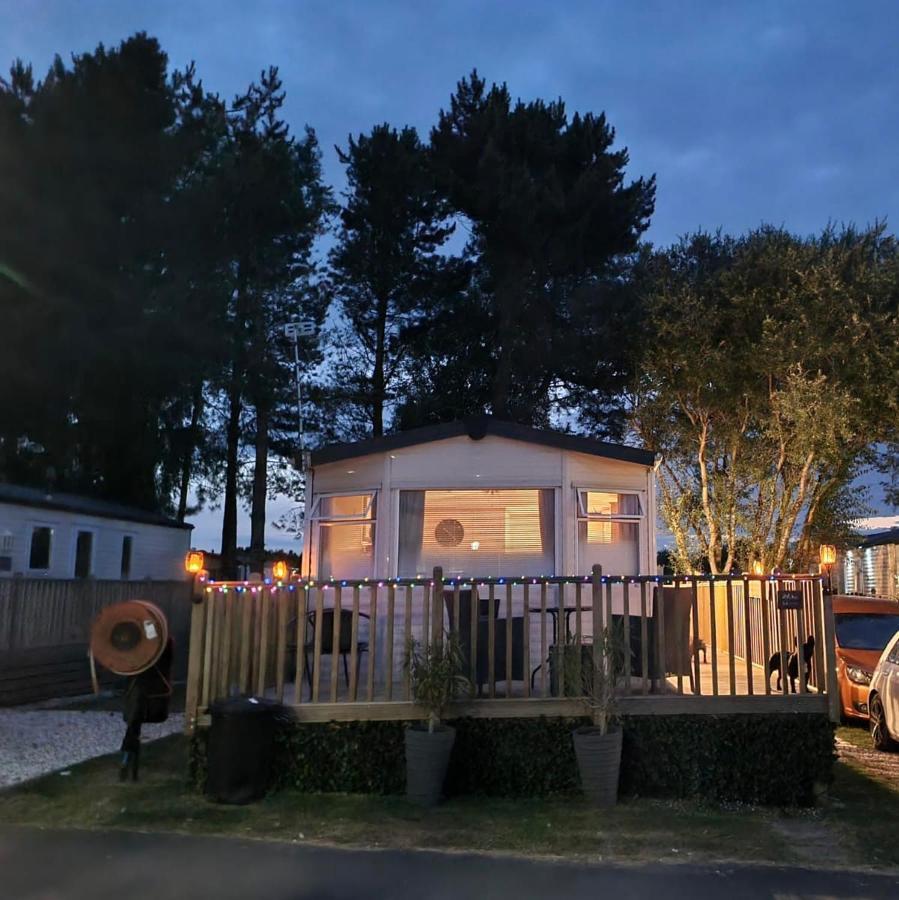 The Hygge Retreat At 7 Lakes Country Park, Lincolnshire Villa Crowle  Buitenkant foto
