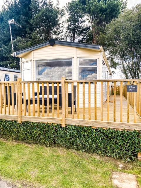 The Hygge Retreat At 7 Lakes Country Park, Lincolnshire Villa Crowle  Buitenkant foto